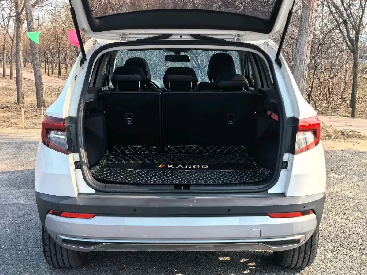 2020 Skoda Karoq 1.4T 150HP L4 7DCT,autocango,china used car exporter,china ev exporter,chinese used car exporter,chinese used ev exporter