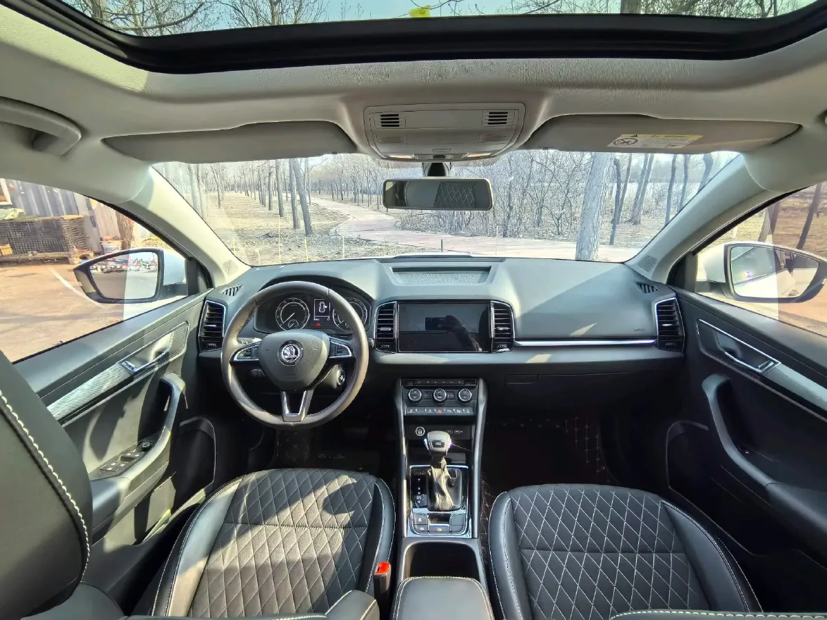 2020 Skoda Karoq 1.4T 150HP L4 7DCT,autocango,china used car exporter,china ev exporter,chinese used car exporter,chinese used ev exporter