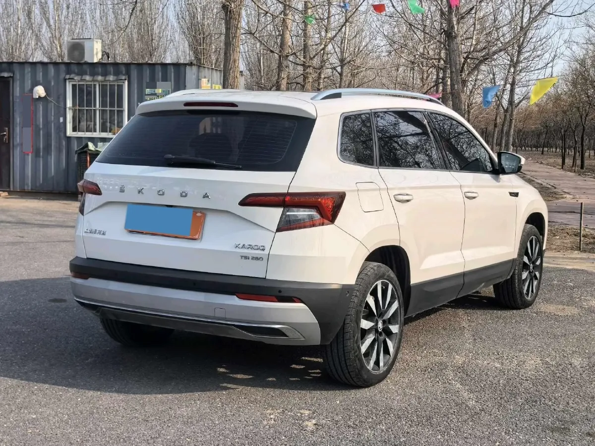 2020 Skoda Karoq 1.4T 150HP L4 7DCT,autocango,china used car exporter,china ev exporter,chinese used car exporter,chinese used ev exporter