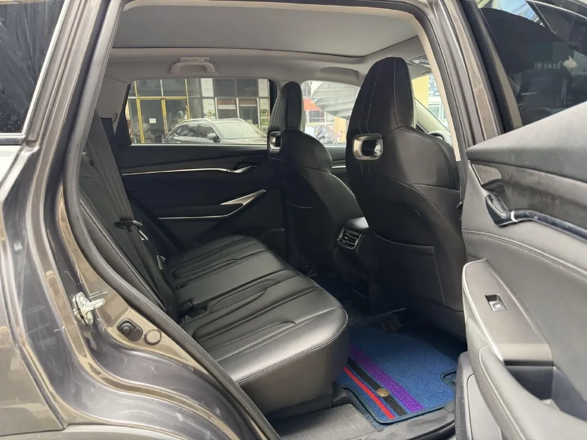 2020 ChangAn CS75 Plus 2.0T 233HP L4 8AT,autocango,china used car exporter,china ev exporter,chinese used car exporter,chinese used ev exporter