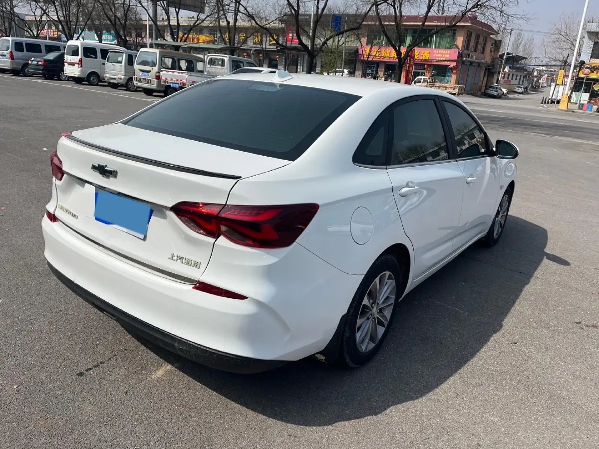 2022 Chevrolet Monza 1.5L 113HP L4 6AT,autocango,china used car exporter,china ev exporter,chinese used car exporter,chinese used ev exporter