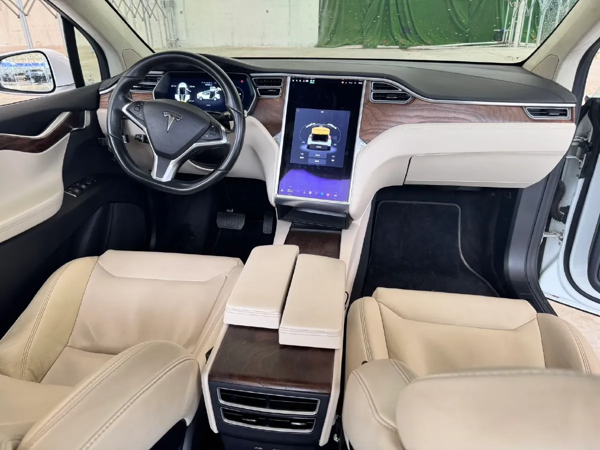 2017 Tesla Model X BEV 100KWH,autocango,china used car exporter,china ev exporter,chinese used car exporter,chinese used ev exporter