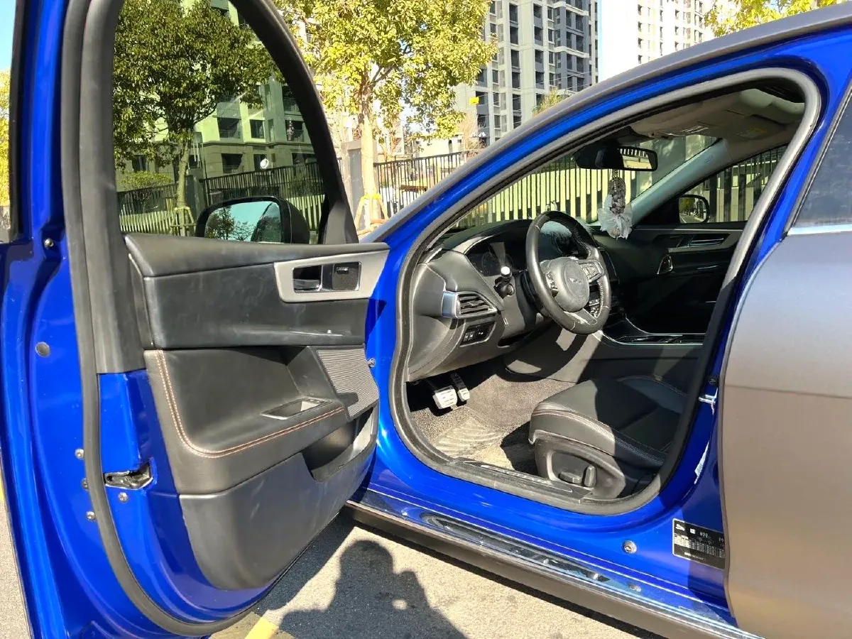 2018 BMW X2 2.0T 192HP L4 7DCT,autocango,china used car exporter,china ev exporter,chinese used car exporter,chinese used ev exporter