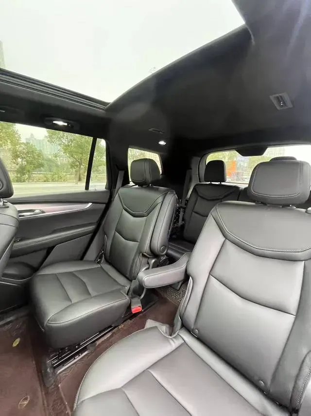 2021 Cadillac XT6 2.0T 237HP L4 9AT,autocango,china used car exporter,china ev exporter,chinese used car exporter,chinese used ev exporter