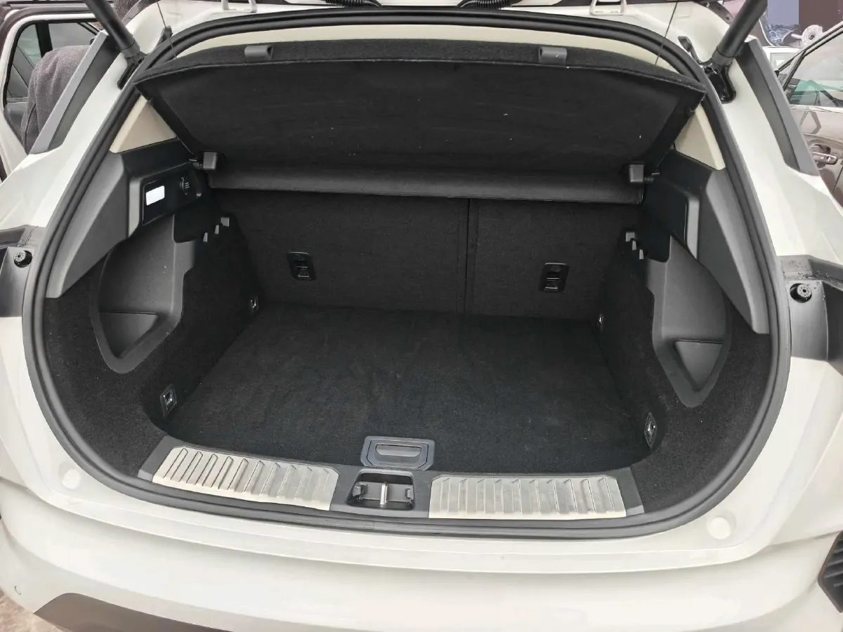 2020 LYNK&CO 06 1.5T 177HP L3 7DCT,autocango,china used car exporter,china ev exporter,chinese used car exporter,chinese used ev exporter