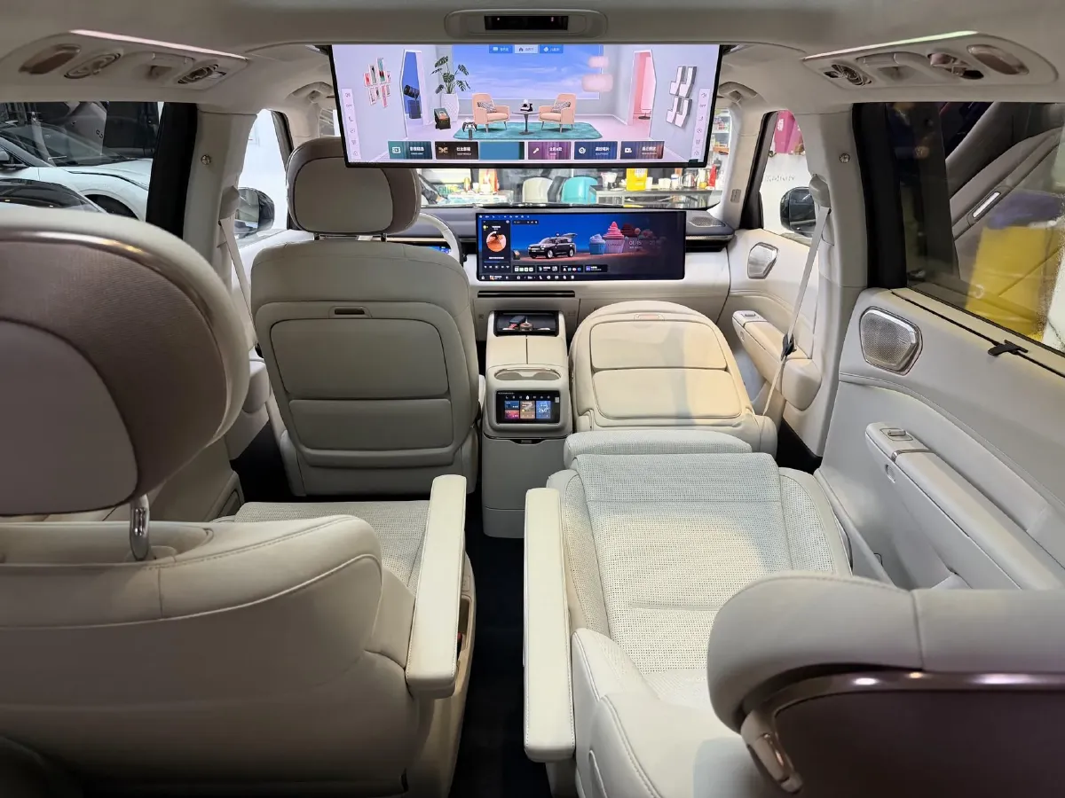 2025 LYNK&CO 900 2.0T 254HP L4 3DHT PHEV 50KWH,autocango,china used car exporter,china ev exporter,chinese used car exporter,chinese used ev exporter