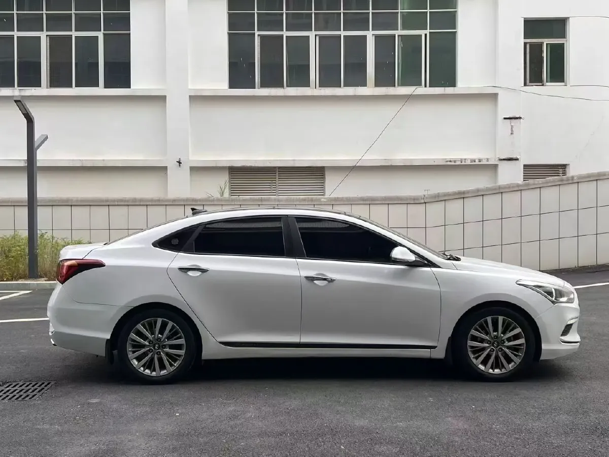 2017 Hyundai Mistra 1.8L 143HP L4 6AT,autocango,china used car exporter,china ev exporter,chinese used car exporter,chinese used ev exporter