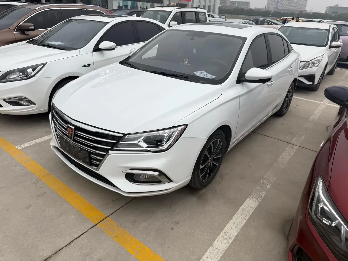 2020 Roewe i5 1.5L 120HP L4 CVT,autocango,china used car exporter,china ev exporter,chinese used car exporter,chinese used ev exporter