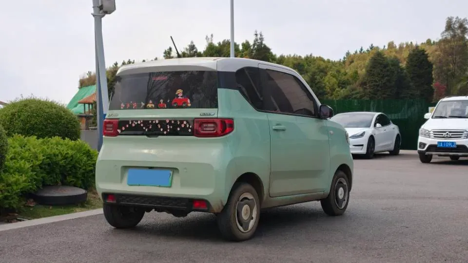 2021 WuLing HongGuang MINI EV BEV 13.9KWH,autocango,china used car exporter,china ev exporter,chinese used car exporter,chinese used ev exporter