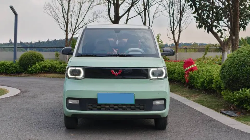 2021 WuLing HongGuang MINI EV BEV 13.9KWH,autocango,china used car exporter,china ev exporter,chinese used car exporter,chinese used ev exporter