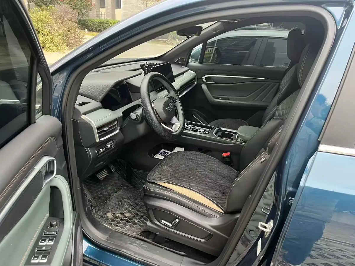 2023 Geely Okavango L 2.0T 218HP L4 7DCT,autocango,china used car exporter,china ev exporter,chinese used car exporter,chinese used ev exporter