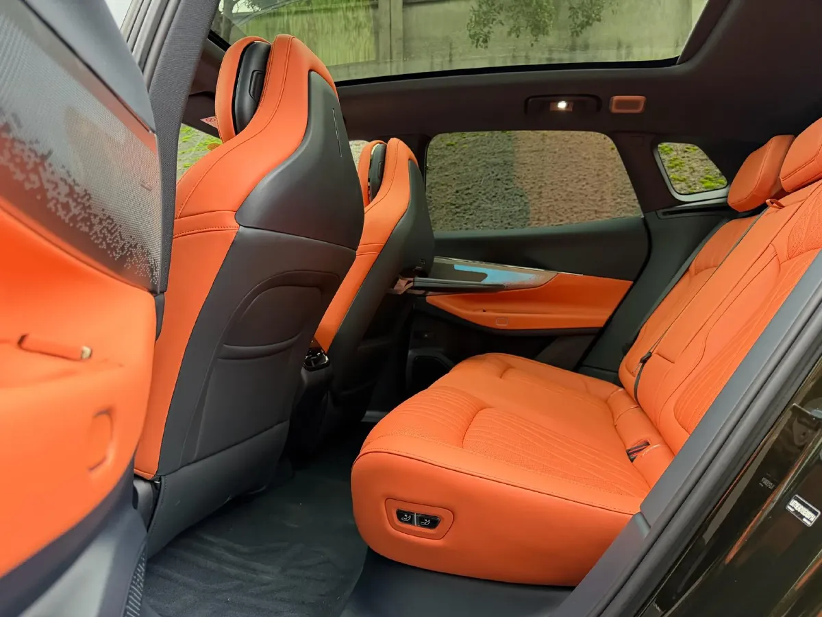 2026 LYNK&CO 08 EM-P 1.5T 163HP L4 3DHT PHEV,autocango,china used car exporter,china ev exporter,chinese used car exporter,chinese used ev exporter