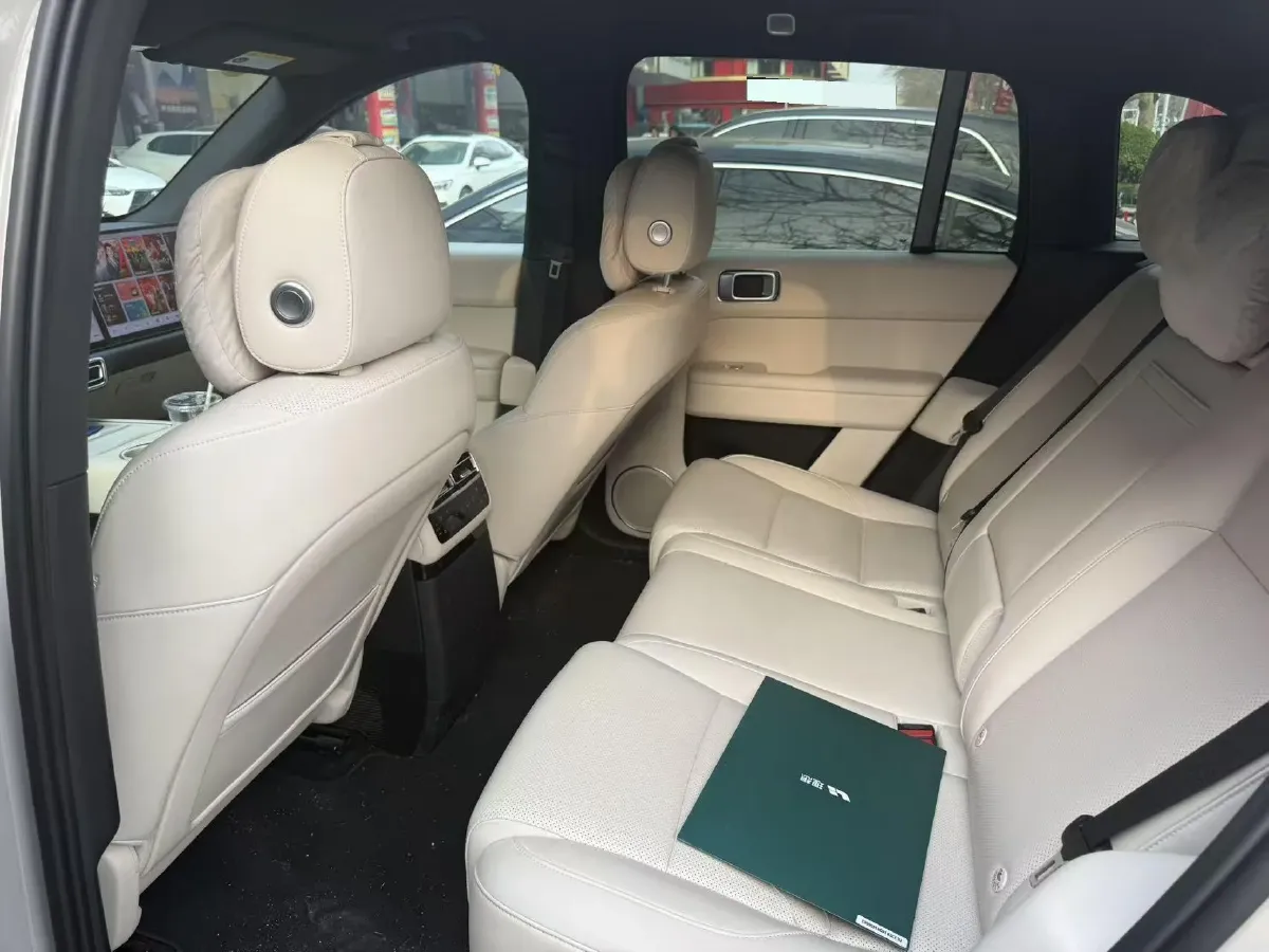 2024 Li L6 Range Extended 154HP L4 REEV 36.8KWH,autocango,china used car exporter,china ev exporter,chinese used car exporter,chinese used ev exporter