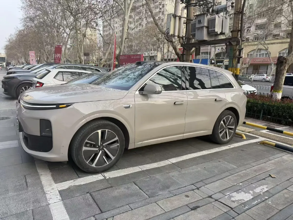 2024 Li L6 Range Extended 154HP L4 REEV 36.8KWH,autocango,china used car exporter,china ev exporter,chinese used car exporter,chinese used ev exporter