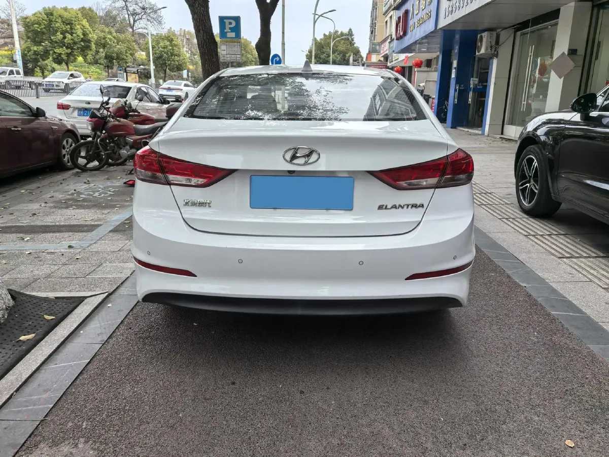 2019 Hyundai Elantra 1.5L 115HP L4 CVT,autocango,china used car exporter,china ev exporter,chinese used car exporter,chinese used ev exporter