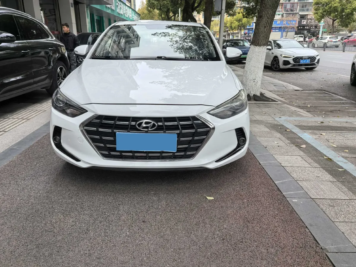 2019 Hyundai Elantra 1.5L 115HP L4 CVT,autocango,china used car exporter,china ev exporter,chinese used car exporter,chinese used ev exporter