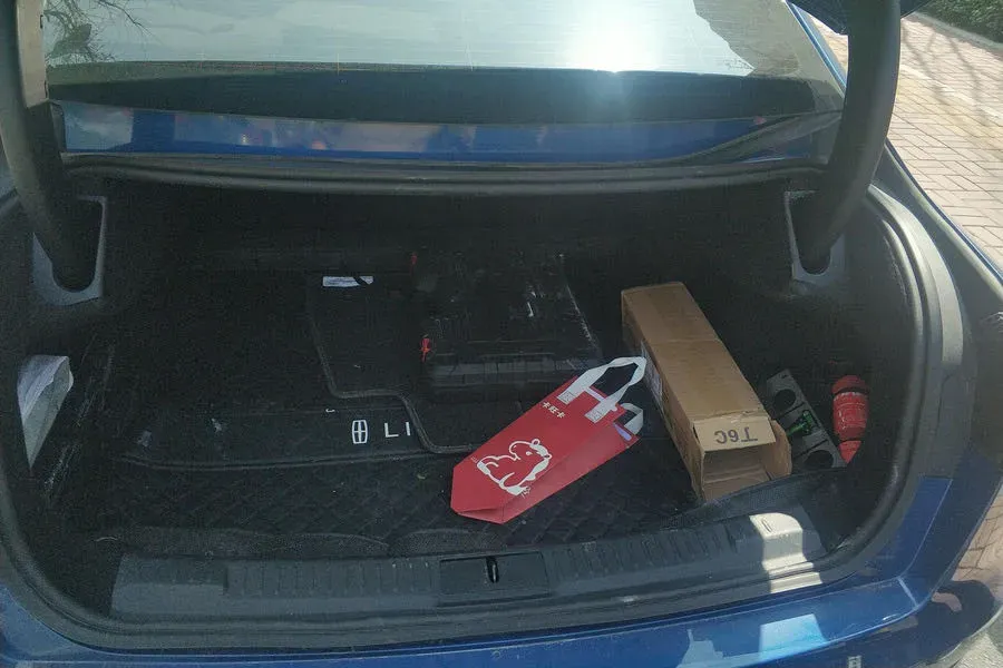 2022 Lincoln Z 2.0T 246HP L4 8AT,autocango,china used car exporter,china ev exporter,chinese used car exporter,chinese used ev exporter