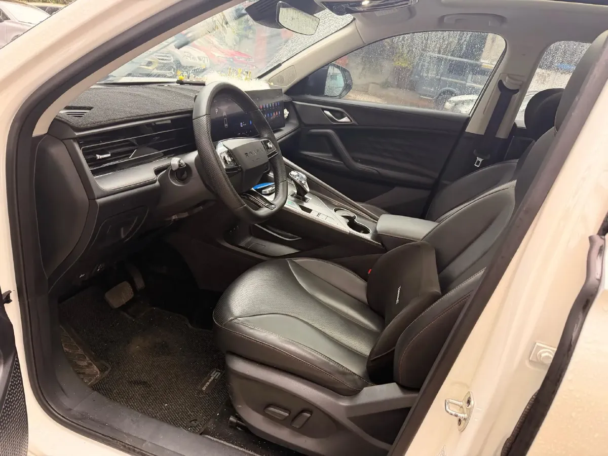 2023 Roewe RX5 1.5T 188HP L4 7DCT,autocango,china used car exporter,china ev exporter,chinese used car exporter,chinese used ev exporter