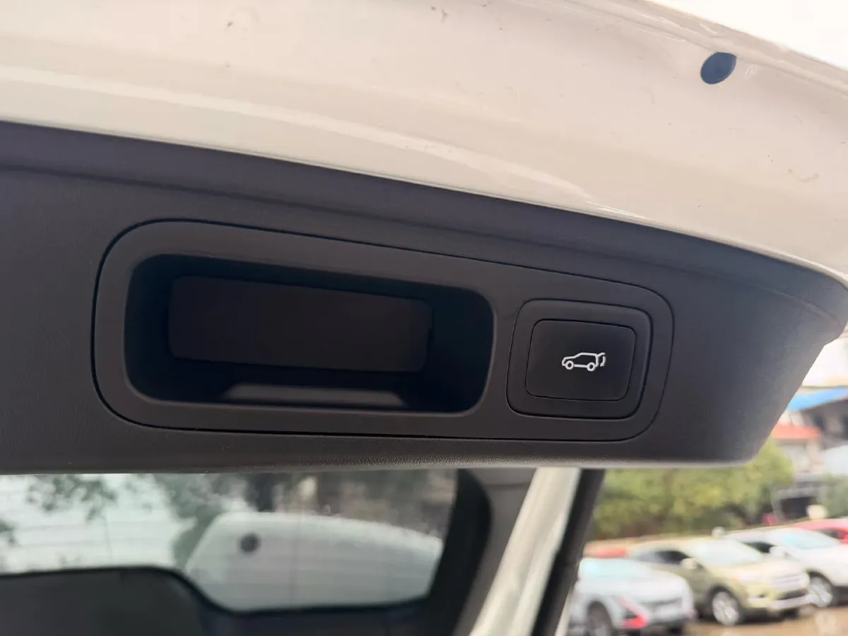 2023 Roewe RX5 1.5T 188HP L4 7DCT,autocango,china used car exporter,china ev exporter,chinese used car exporter,chinese used ev exporter