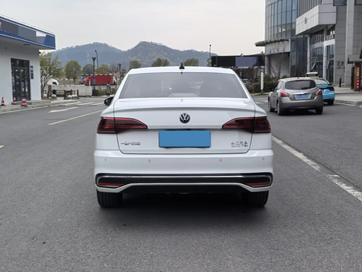 2024 Volkswagen Bora 1.2T 116HP L4 7DCT,autocango,china used car exporter,china ev exporter,chinese used car exporter,chinese used ev exporter