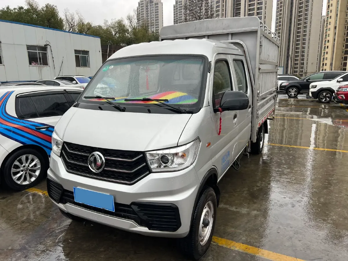2023 DongFeng DFSK D71 1.6L 122HP L4 5MT,autocango,china used car exporter,china ev exporter,chinese used car exporter,chinese used ev exporter