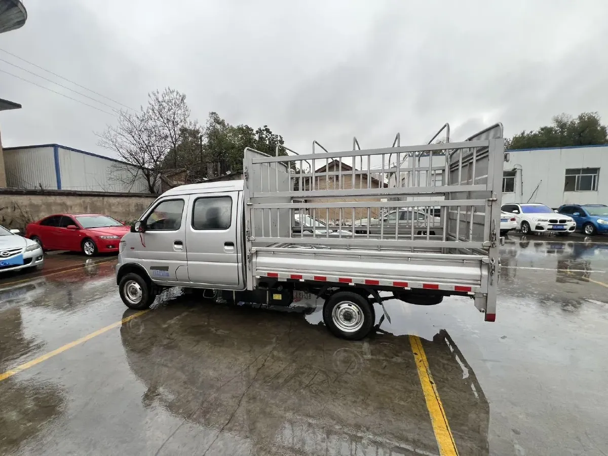 2023 DongFeng DFSK D71 1.6L 122HP L4 5MT,autocango,china used car exporter,china ev exporter,chinese used car exporter,chinese used ev exporter