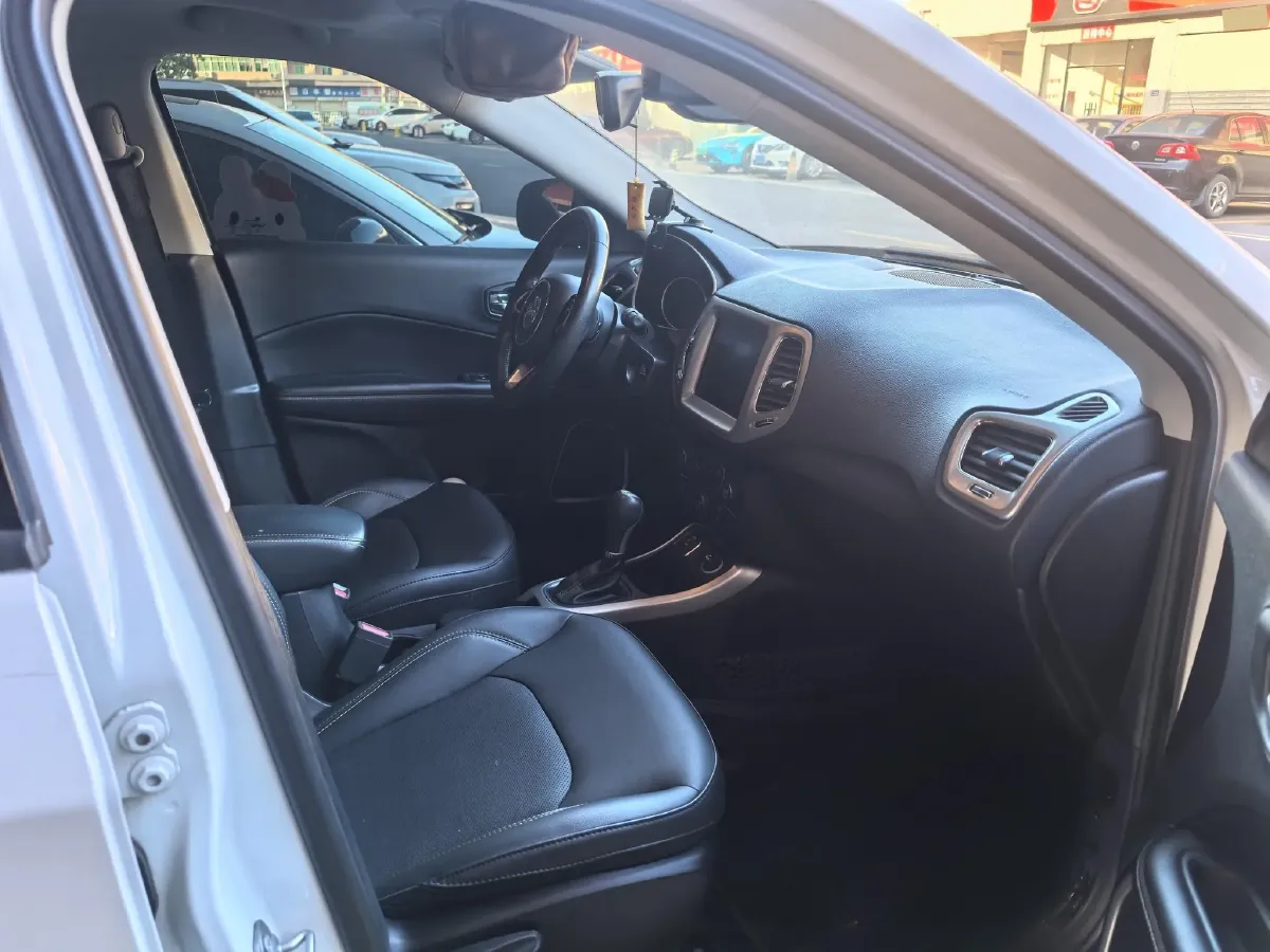 2017 Jeep Compass 1.4T 165HP L4 7DCT,autocango,china used car exporter,china ev exporter,chinese used car exporter,chinese used ev exporter