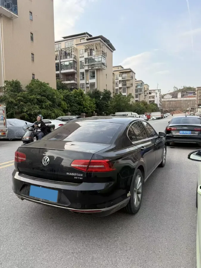 2018 Volkswagen Magotan 1.4T 150HP L4 7DCT,autocango,china used car exporter,china ev exporter,chinese used car exporter,chinese used ev exporter