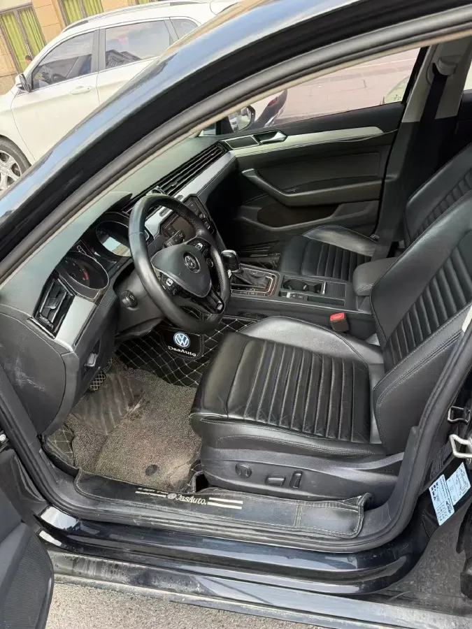 2018 Volkswagen Magotan 1.4T 150HP L4 7DCT,autocango,china used car exporter,china ev exporter,chinese used car exporter,chinese used ev exporter