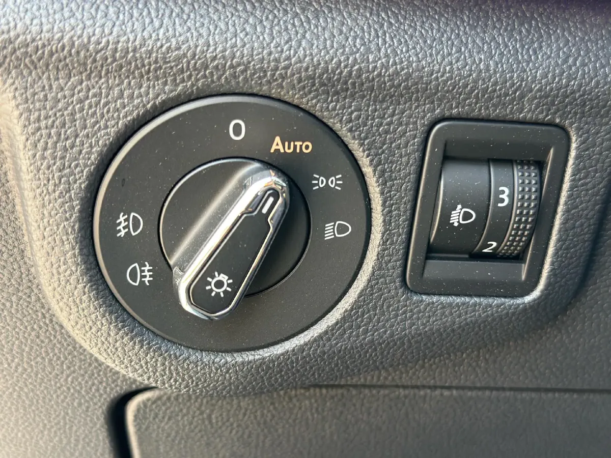 2023 Volkswagen Bora 1.2T 116HP L4 7DCT,autocango,china used car exporter,china ev exporter,chinese used car exporter,chinese used ev exporter