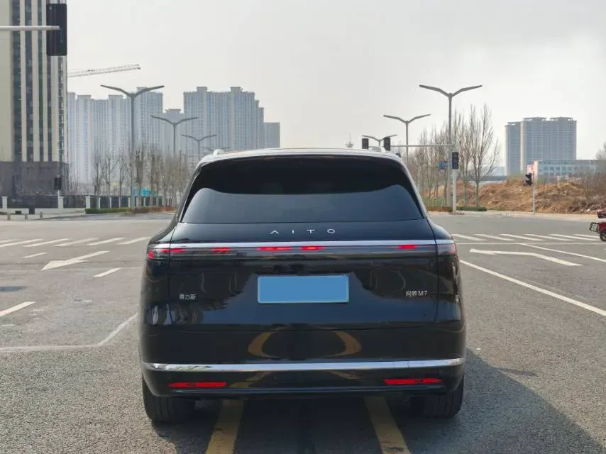 2026 AITO AITO M7 REEV 160HP REEV,autocango,china used car exporter,china ev exporter,chinese used car exporter,chinese used ev exporter