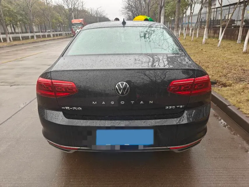 2020 Volkswagen Magotan 2.0T 186HP L4 7DCT,autocango,china used car exporter,china ev exporter,chinese used car exporter,chinese used ev exporter