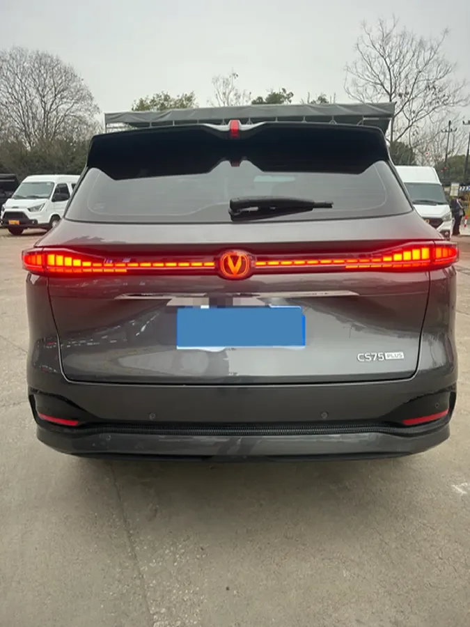 2025 ChangAn CS75 Plus 1.5T 192HP L4 8AT,autocango,china used car exporter,china ev exporter,chinese used car exporter,chinese used ev exporter