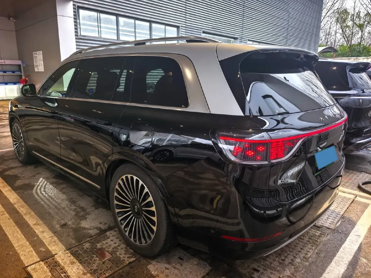 2024 AITO AITO M9 1.5T 152HP L4 REEV 42KWH,autocango,china used car exporter,china ev exporter,chinese used car exporter,chinese used ev exporter