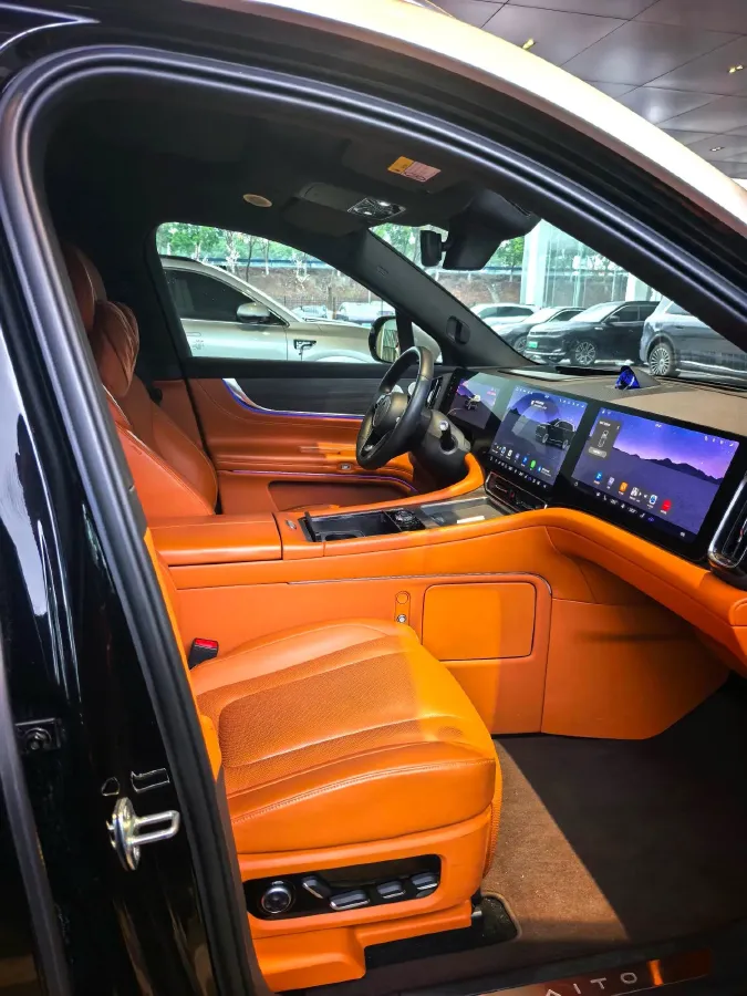 2024 AITO AITO M9 1.5T 152HP L4 REEV 42KWH,autocango,china used car exporter,china ev exporter,chinese used car exporter,chinese used ev exporter