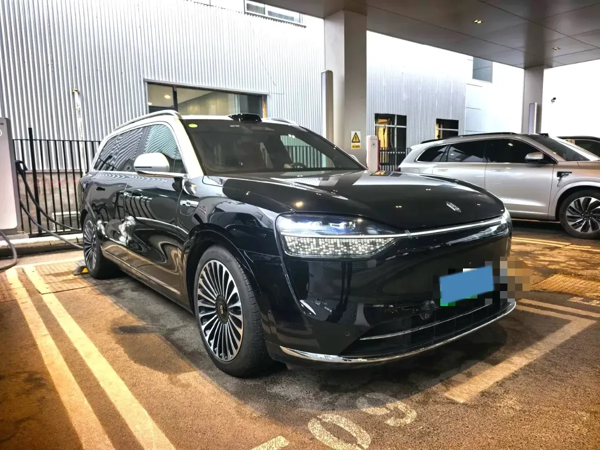 2024 AITO AITO M9 1.5T 152HP L4 REEV 42KWH,autocango,china used car exporter,china ev exporter,chinese used car exporter,chinese used ev exporter