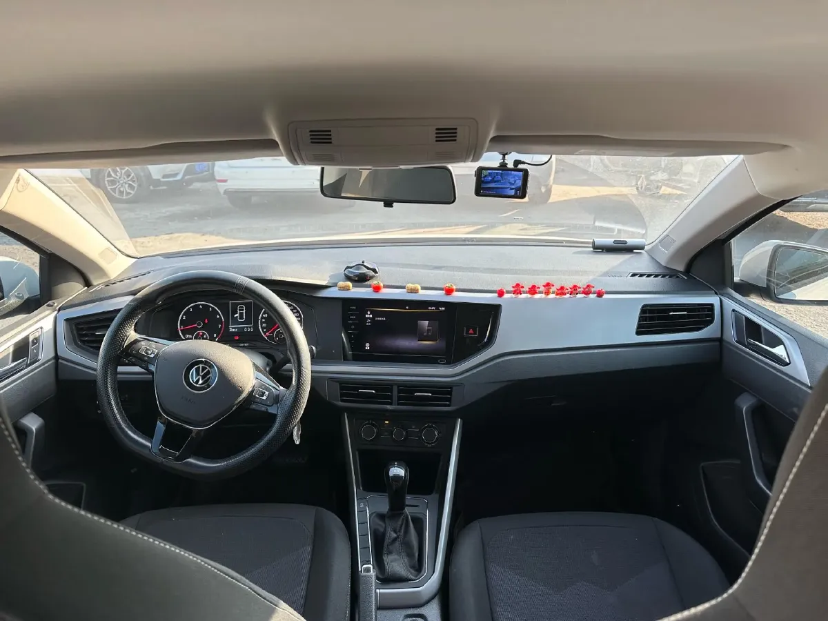 2023 Volkswagen Polo 1.5L 113HP L4 6AT,autocango,china used car exporter,china ev exporter,chinese used car exporter,chinese used ev exporter