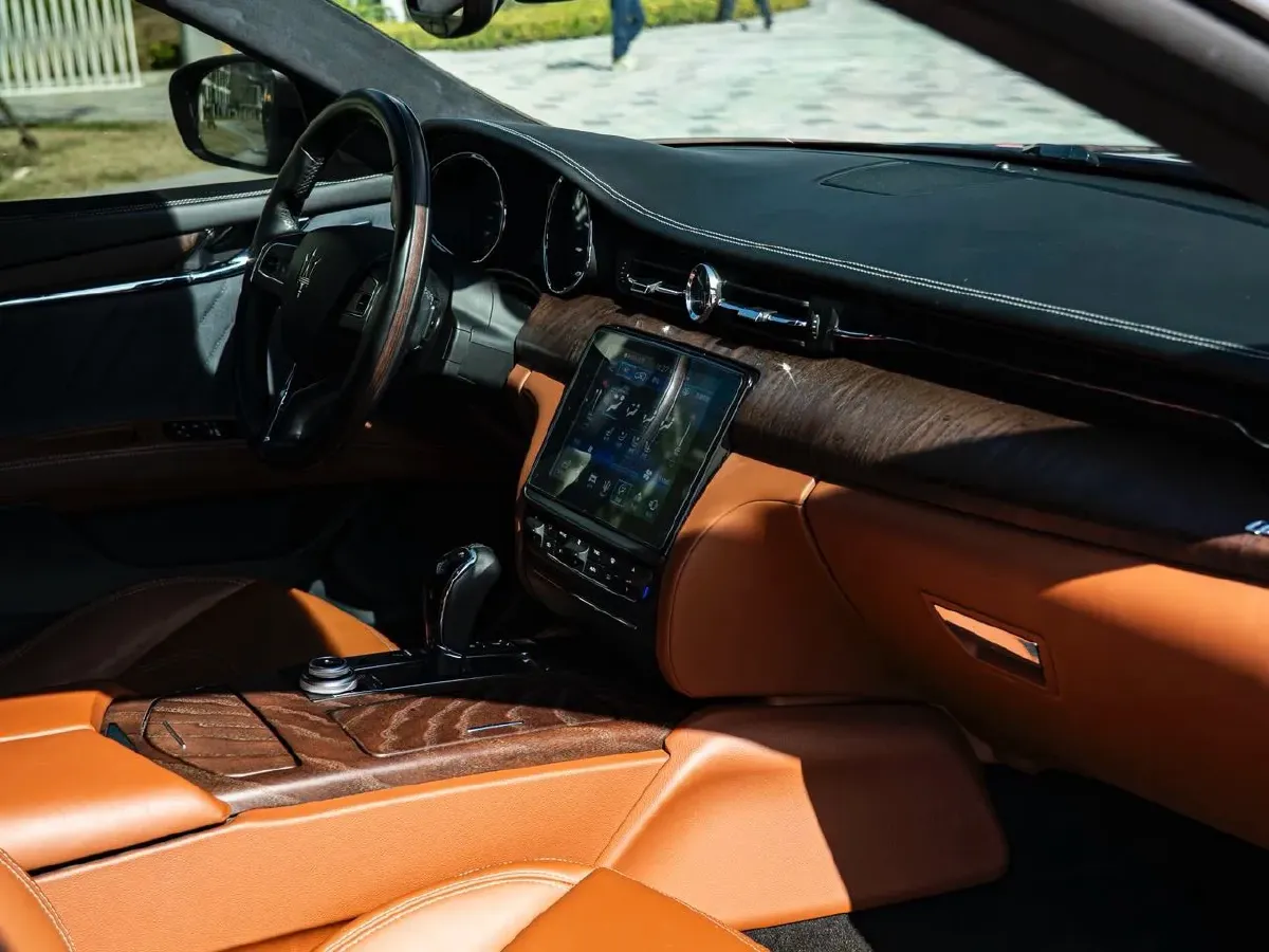 2018 Maserati Quattroporte 3.0T 350HP V6 8AT,autocango,china used car exporter,china ev exporter,chinese used car exporter,chinese used ev exporter