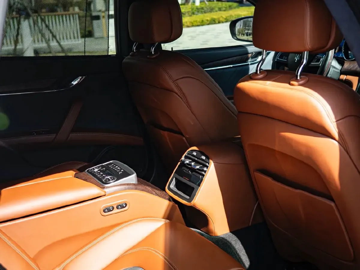 2018 Maserati Quattroporte 3.0T 350HP V6 8AT,autocango,china used car exporter,china ev exporter,chinese used car exporter,chinese used ev exporter