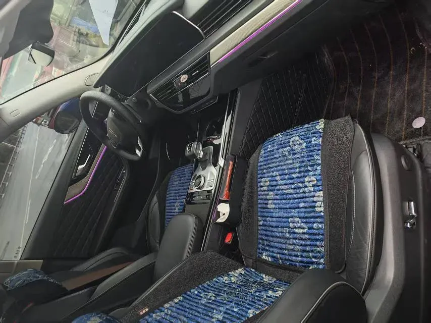 2019 HongQi HS5 2.0T 224HP L4 6AT,autocango,china used car exporter,china ev exporter,chinese used car exporter,chinese used ev exporter