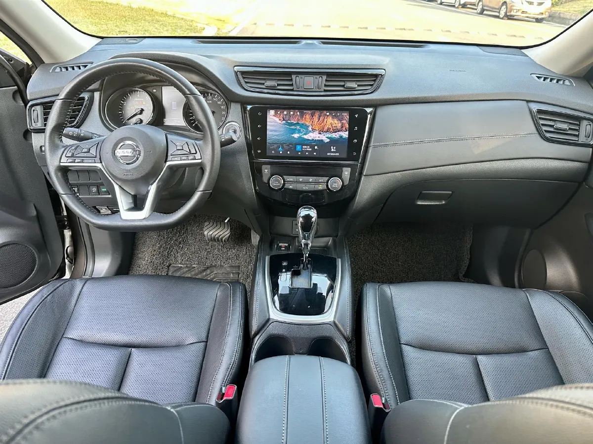 2020 Nissan X-Trail 2.0L 154HP L4 CVT,autocango,china used car exporter,china ev exporter,chinese used car exporter,chinese used ev exporter