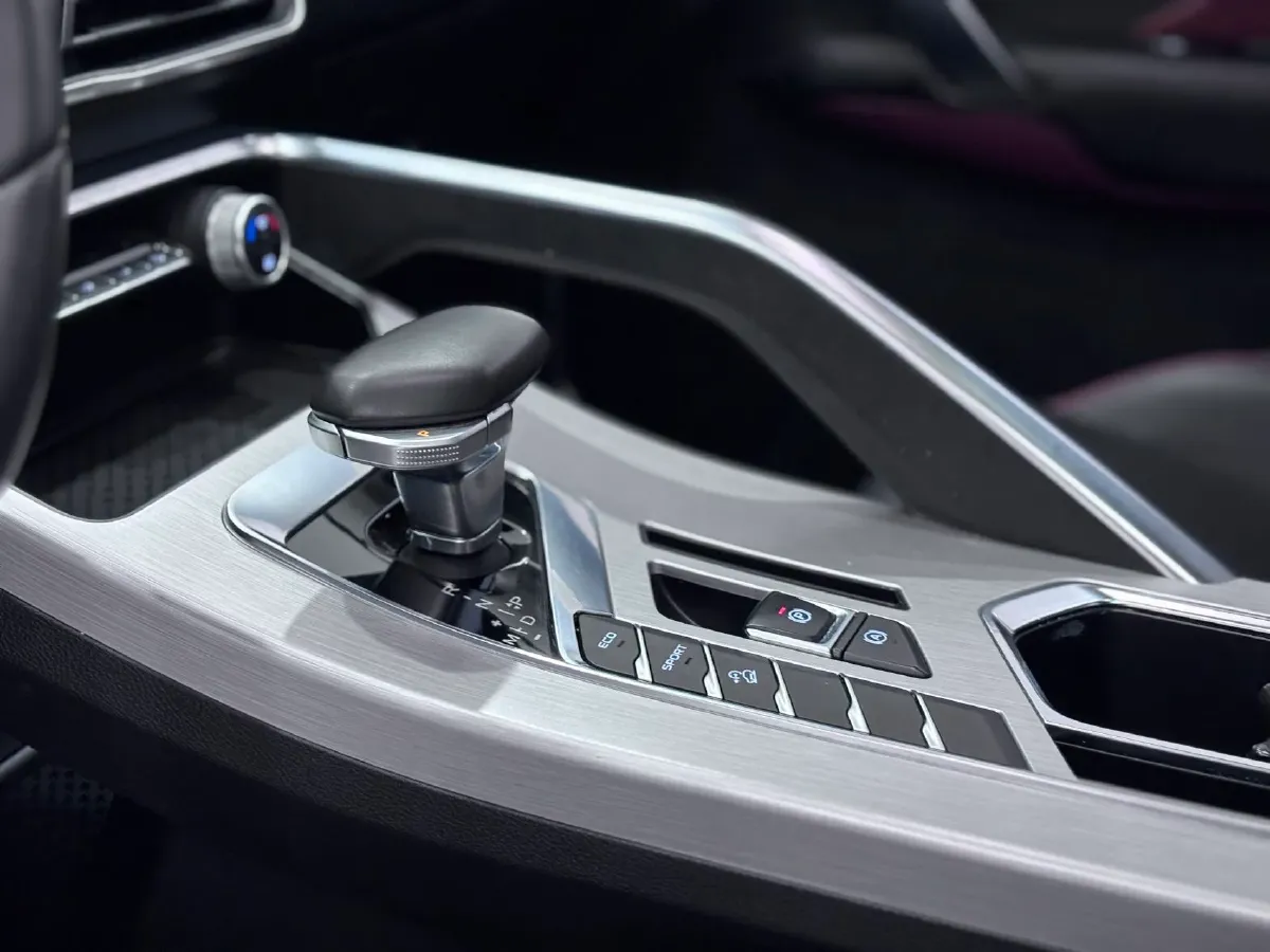 2021 Geely Coolray 1.4T 141HP L4 6DCT,autocango,china used car exporter,china ev exporter,chinese used car exporter,chinese used ev exporter