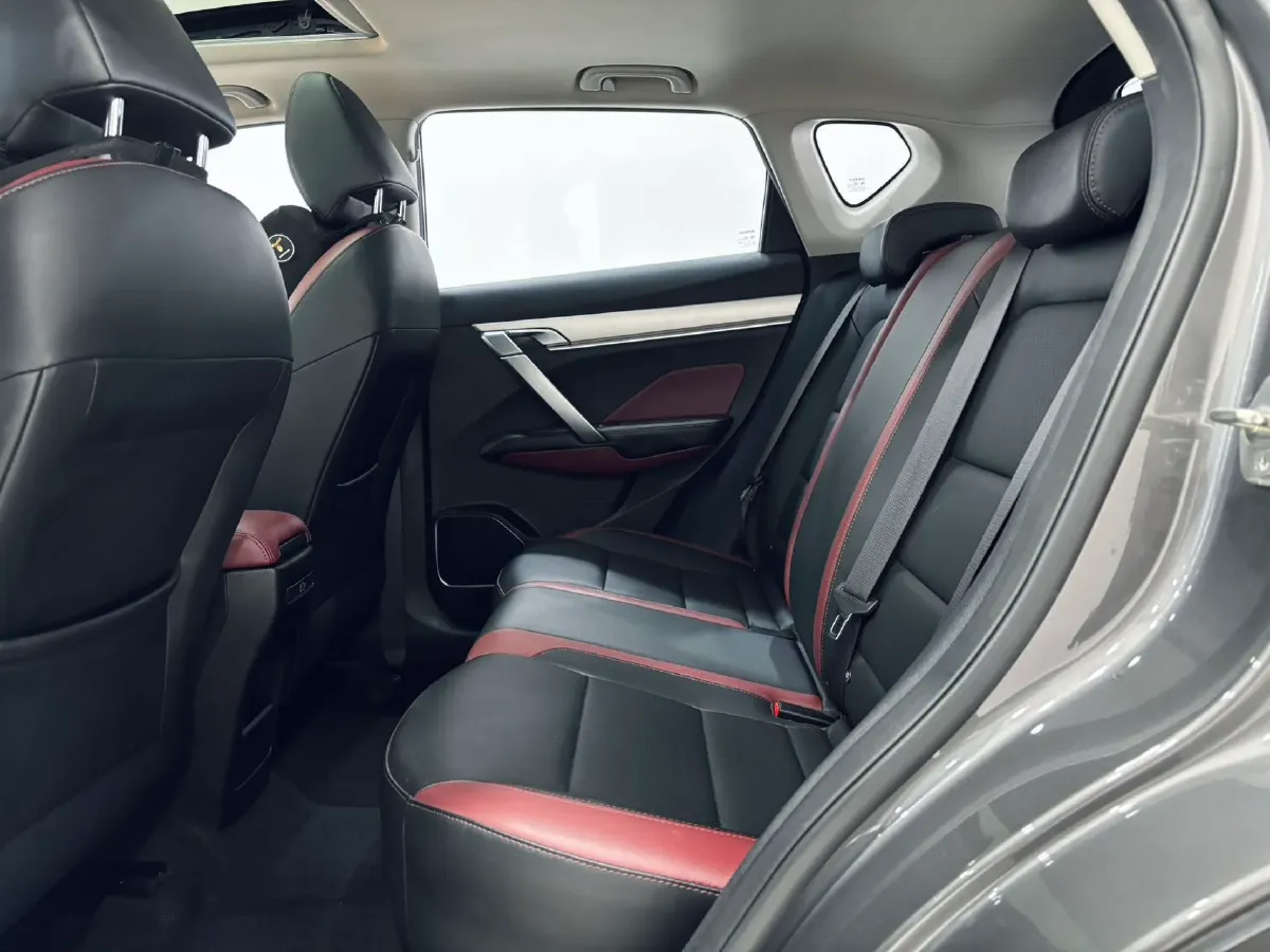 2021 Geely Coolray 1.4T 141HP L4 6DCT,autocango,china used car exporter,china ev exporter,chinese used car exporter,chinese used ev exporter