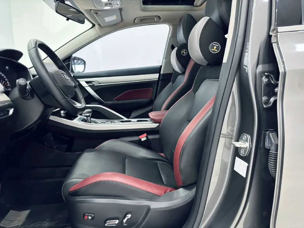 2021 Geely Coolray 1.4T 141HP L4 6DCT,autocango,china used car exporter,china ev exporter,chinese used car exporter,chinese used ev exporter