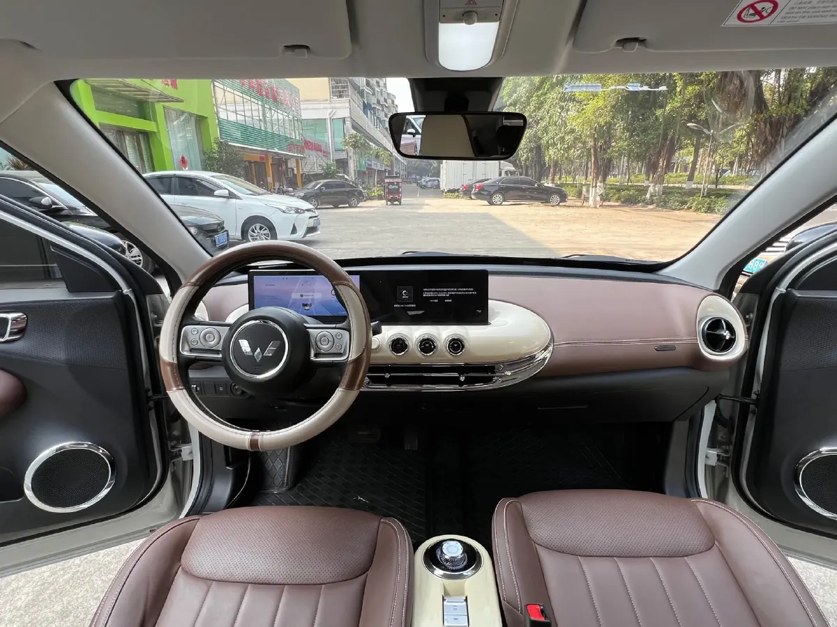 2023 WuLing BinGuo BEV 31.9KWH,autocango,china used car exporter,china ev exporter,chinese used car exporter,chinese used ev exporter