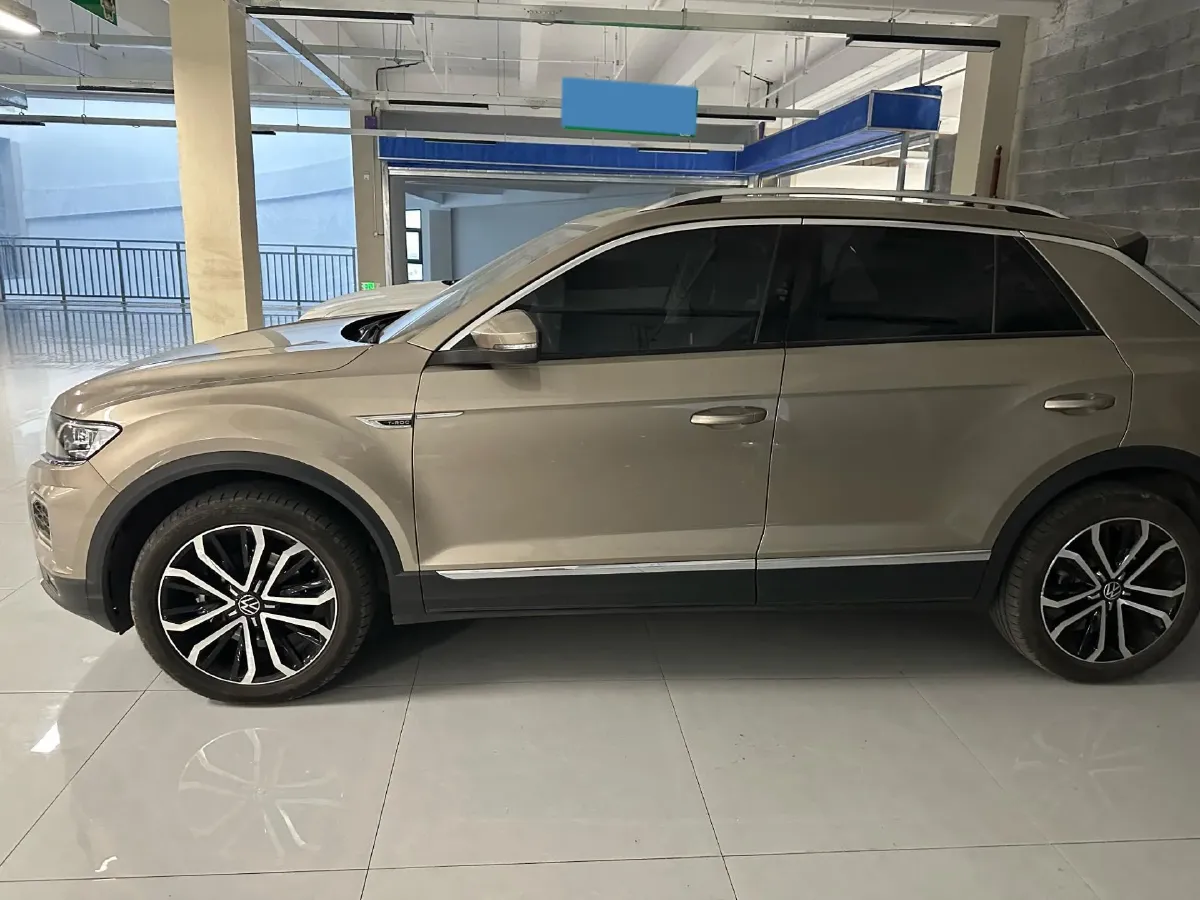 2021 Volkswagen T-Roc 1.4T 150HP L4 7DCT,autocango,china used car exporter,china ev exporter,chinese used car exporter,chinese used ev exporter
