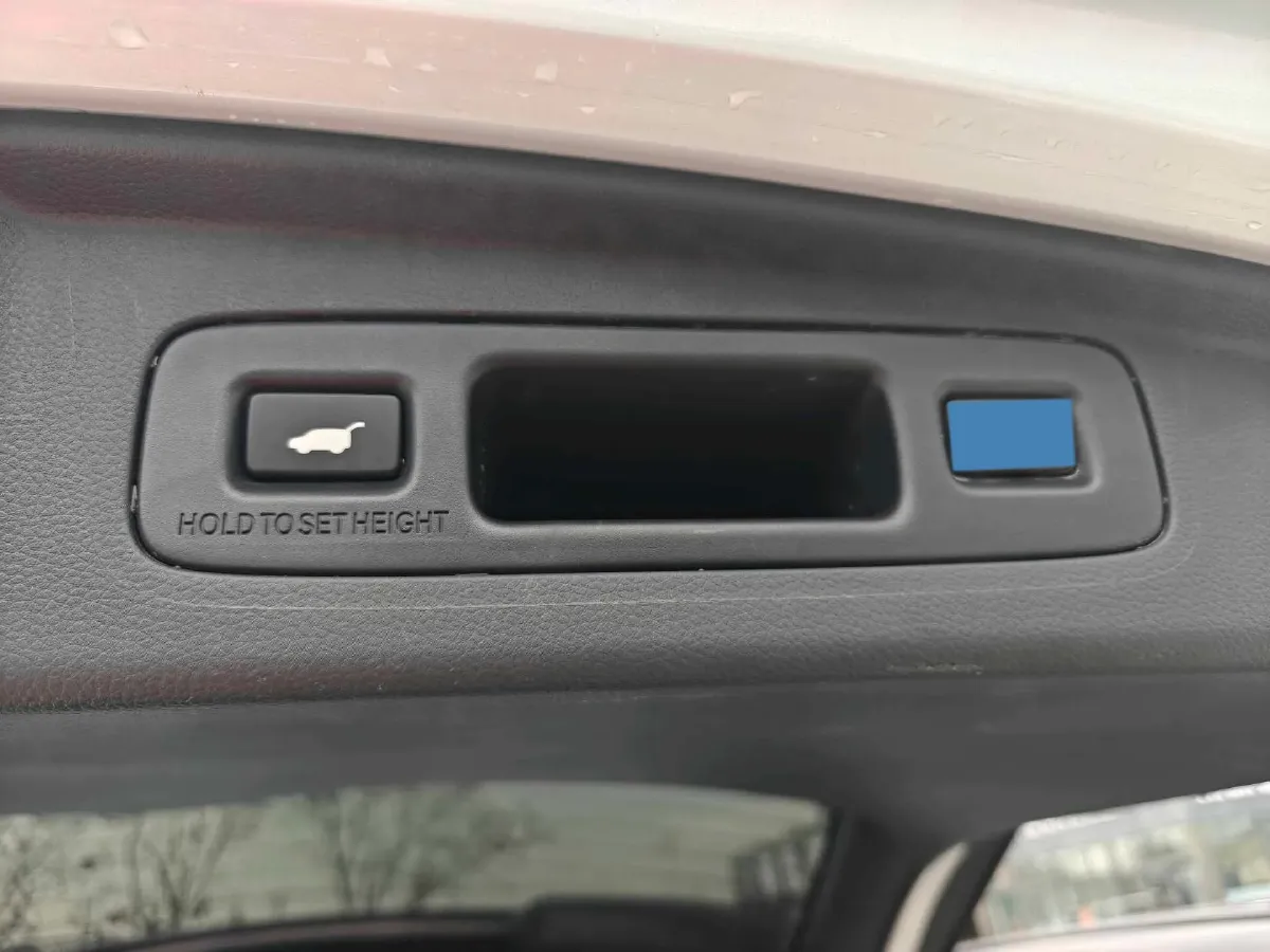 2023 Honda CR-V 2.0L 150HP L4 E-CVT PHEV 17.7KWH,autocango,china used car exporter,china ev exporter,chinese used car exporter,chinese used ev exporter