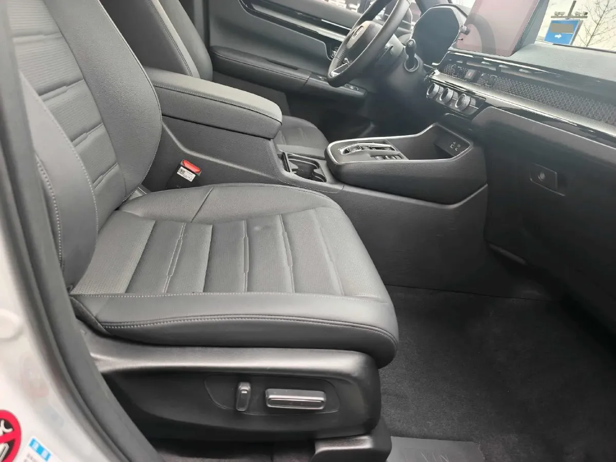 2023 Honda CR-V 2.0L 150HP L4 E-CVT PHEV 17.7KWH,autocango,china used car exporter,china ev exporter,chinese used car exporter,chinese used ev exporter