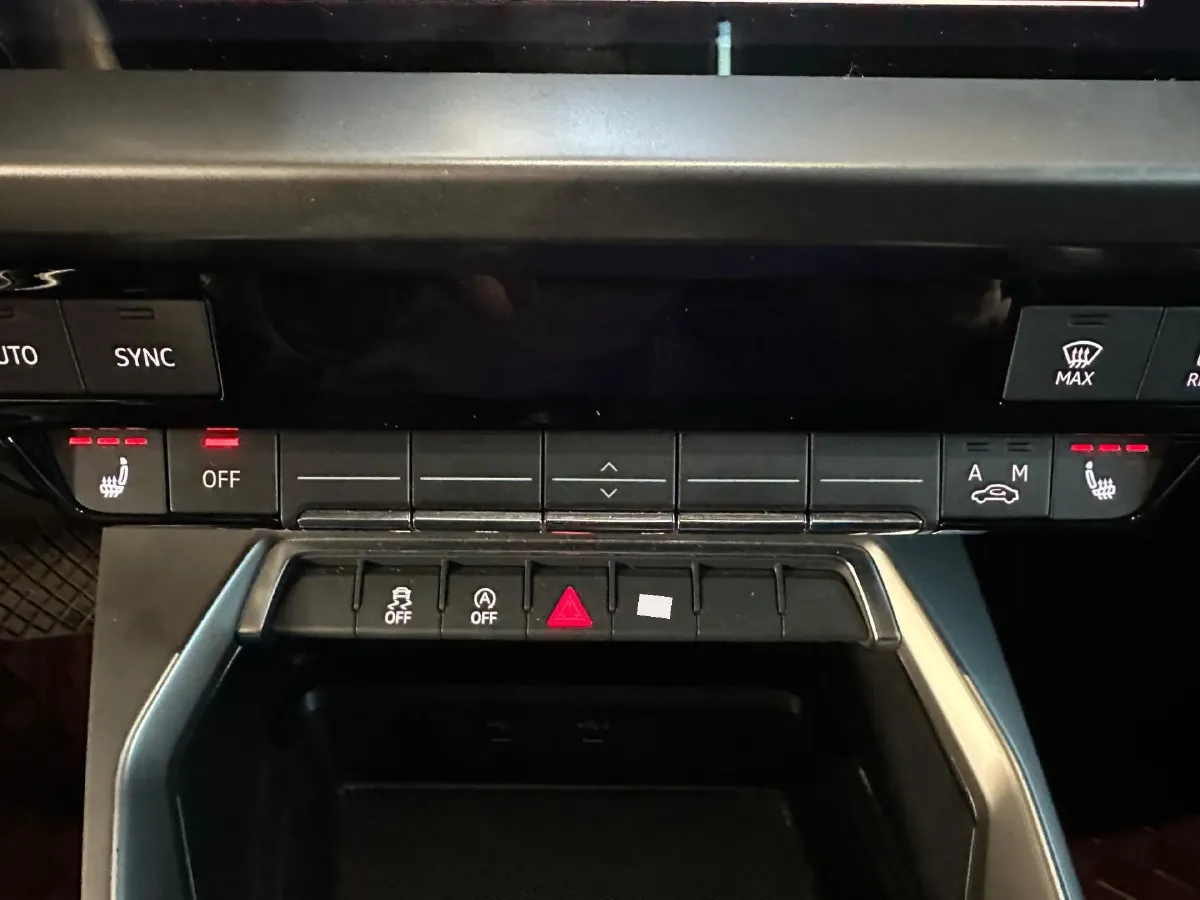 2022 Audi A3 1.4T 150HP L4 7DCT,autocango,china used car exporter,china ev exporter,chinese used car exporter,chinese used ev exporter