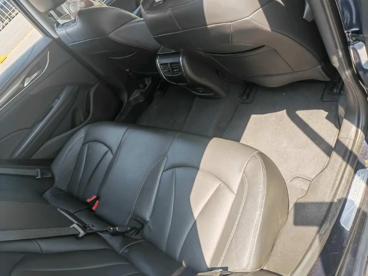 2021 Buick Larcosse 2.0T 237HP L4 9AT,autocango,china used car exporter,china ev exporter,chinese used car exporter,chinese used ev exporter